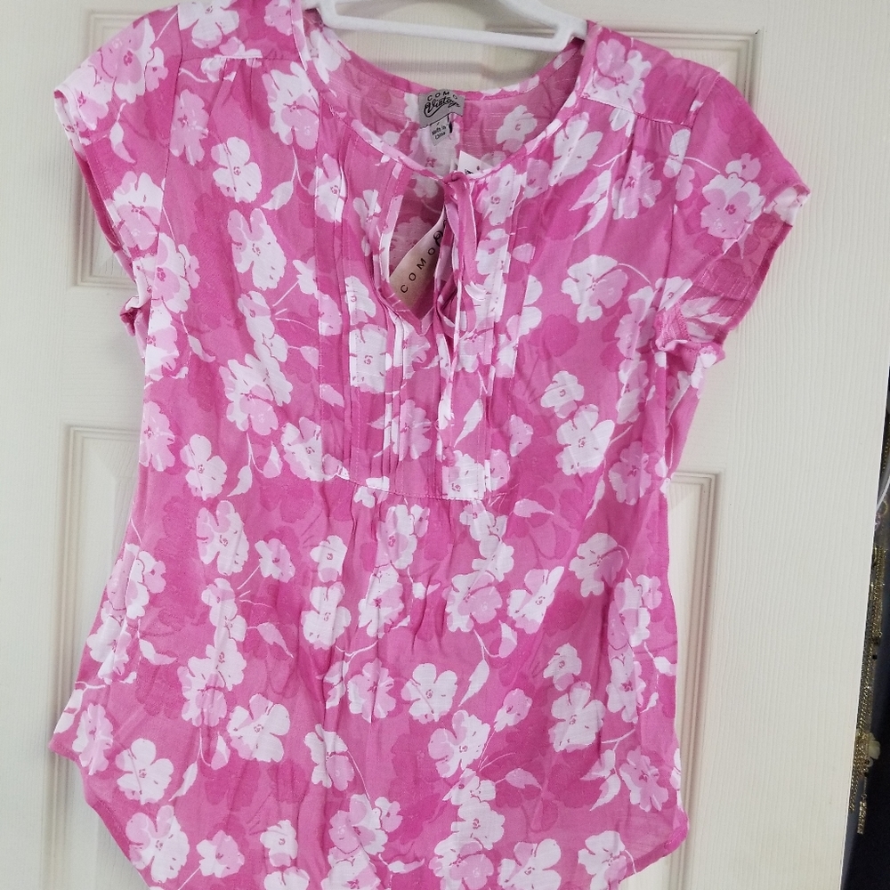 Women's top.Small. COMO VINTAGE brand. Brand new